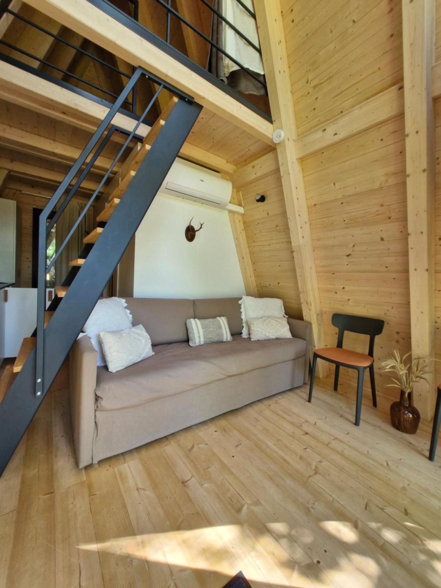 Les-Trois-Moutiers Ecolodges De Reve Dans Un Chateau De Conte De Fees מראה חיצוני תמונה