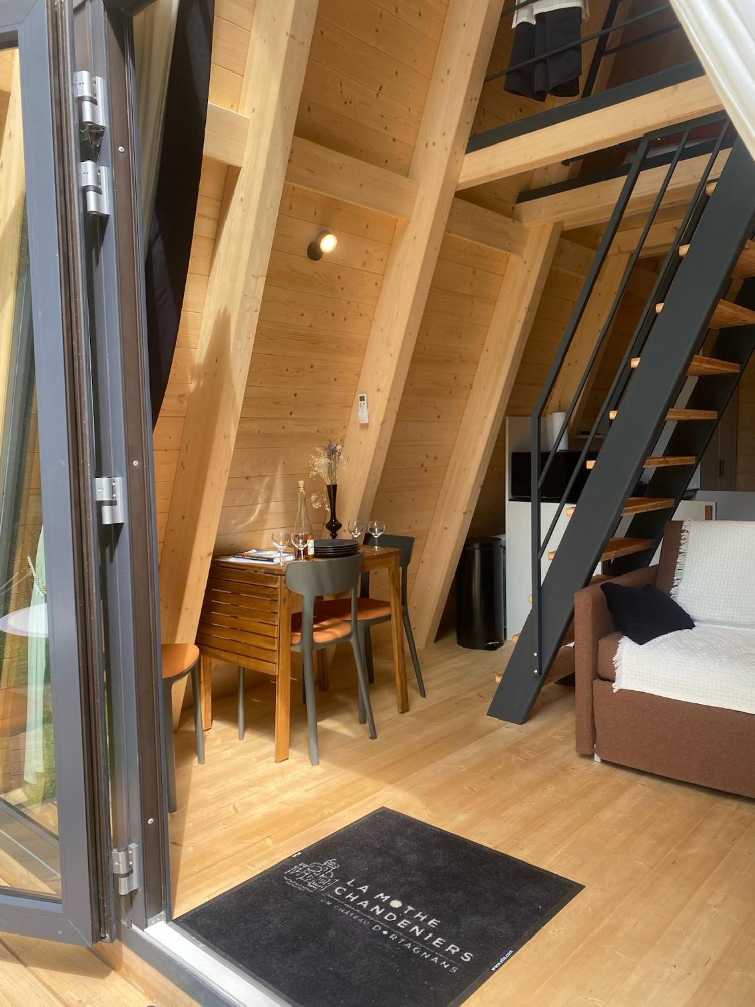 Les-Trois-Moutiers Ecolodges De Reve Dans Un Chateau De Conte De Fees מראה חיצוני תמונה