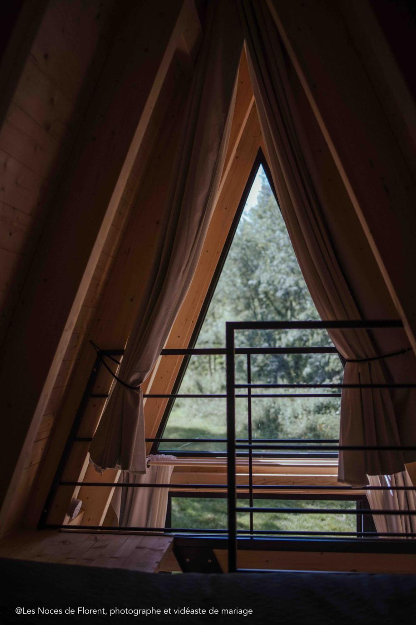 Les-Trois-Moutiers Ecolodges De Reve Dans Un Chateau De Conte De Fees מראה חיצוני תמונה
